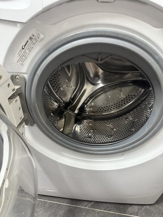 Продам стиральную машину срочно
