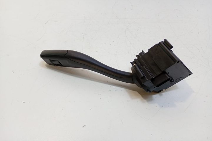 Maneta stergator 8E0953503B Audi A4 B6 seria