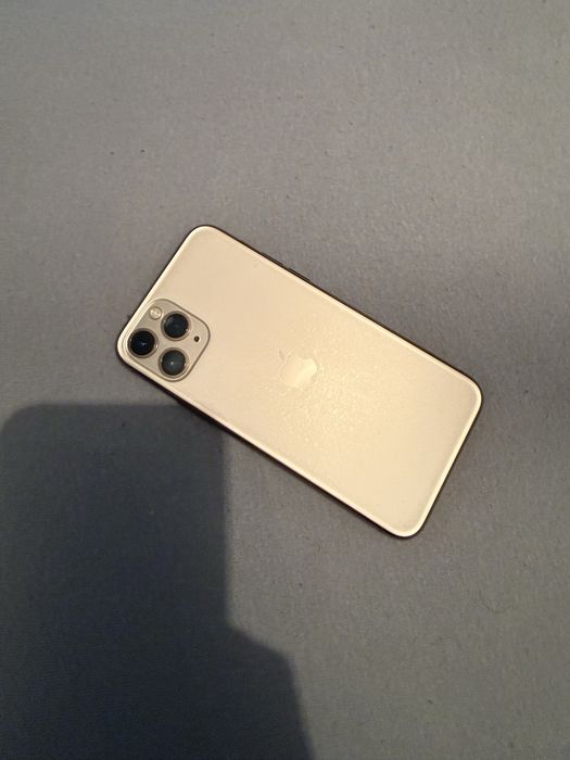 Iphone 11 Pro gold