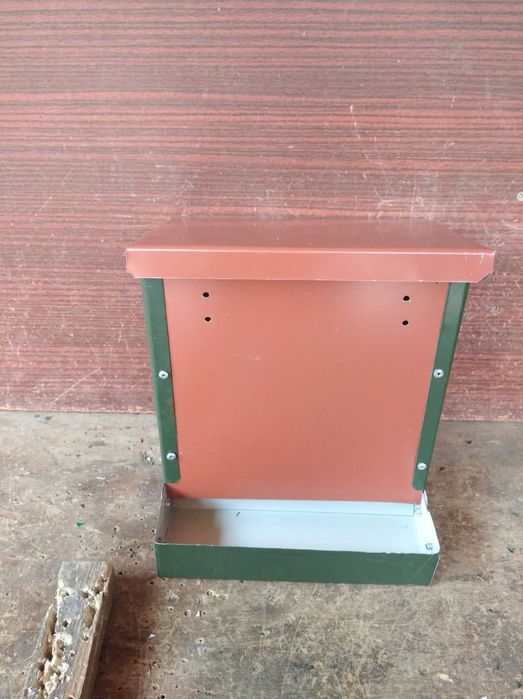 Хранилки за зайци метални