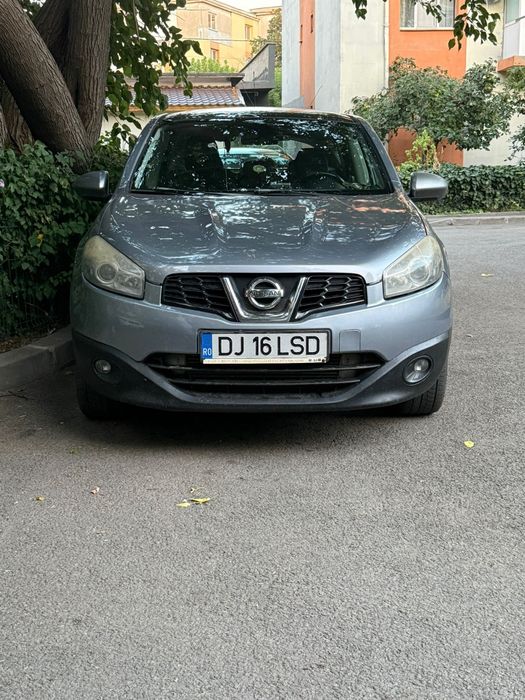 Vând nissan qashqai 2012
