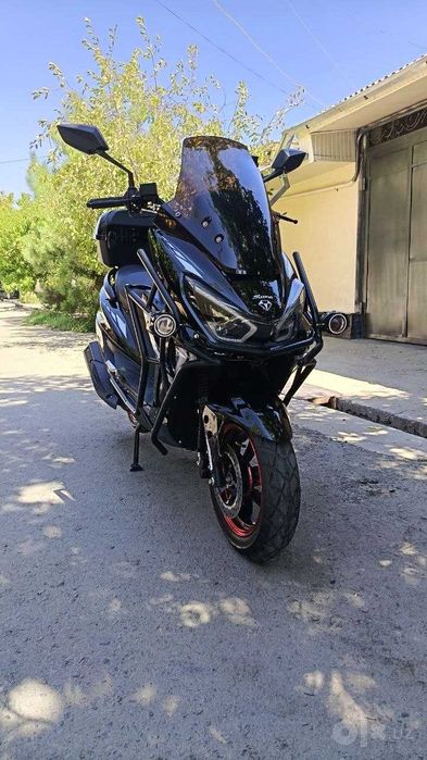 Мопед-скутер бензиновый "CAVALO" 150 cc