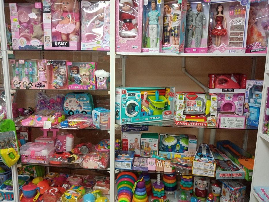 Продаётся отдел игрушки