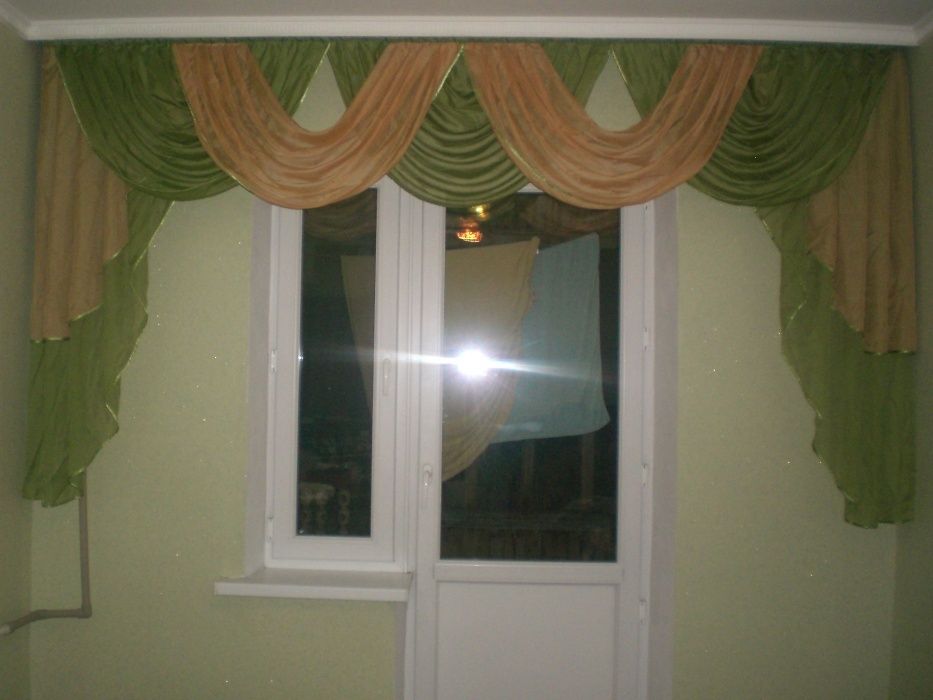 Продам ламбрекенов,