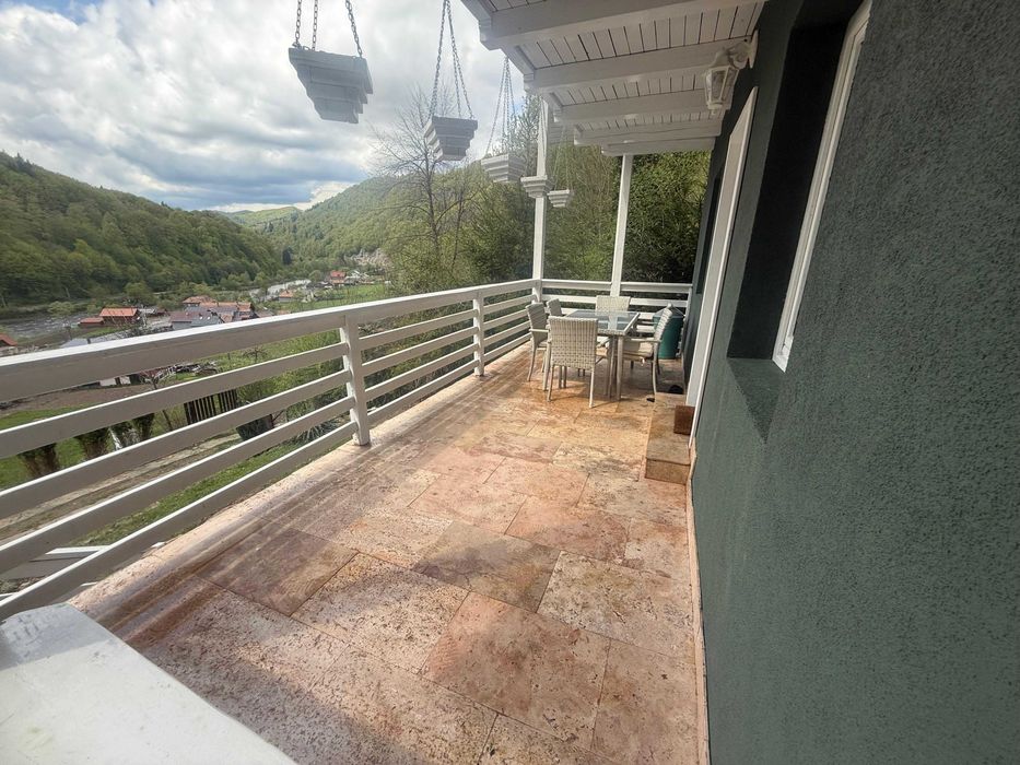 Casa lui Gruia, cabana