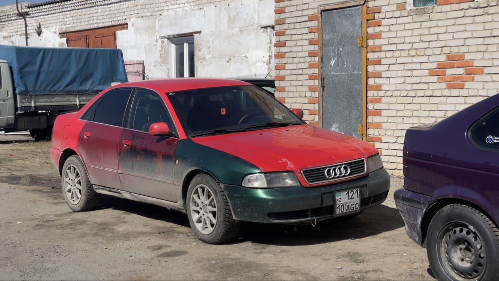 Ауди а4 1.8турбо quattro
