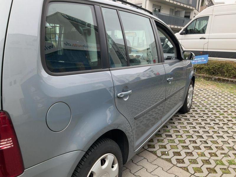 Volkswagen Touran 2.0 TDI Trendline 2009