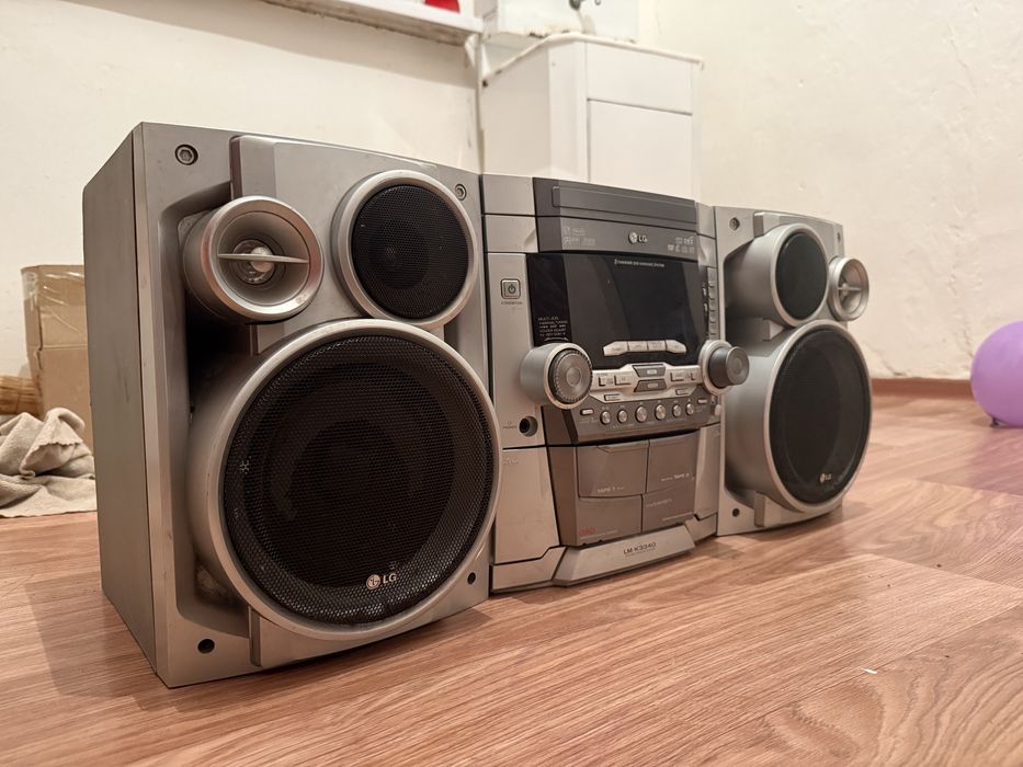 Музыкальный центр