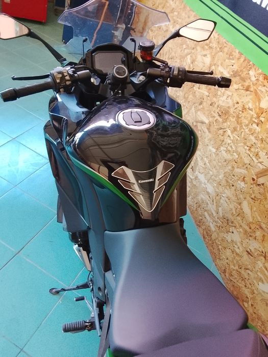 Kawasaki ninja1000sx 
Perfecta stare prețul este fix detalii la telefon 
Cauciucuri noi și revizie incluse în preț in momentul vanzarii
2 chei
Manual
