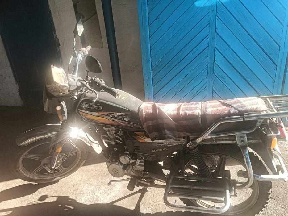 үй сатылады срочно. продам дом.