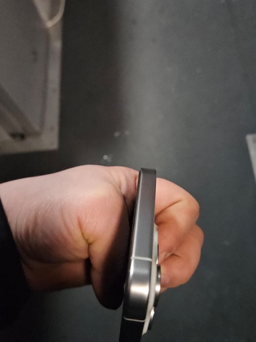 Продам Iphone 15 pro max