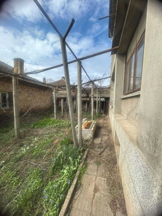 Двуетажна къща, 102кв.м, гр. Попово