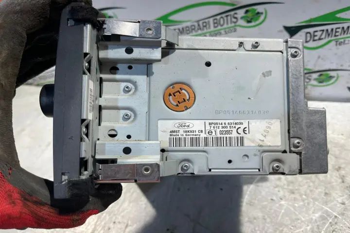 Navigatie originala Cu Cod 4M5T 18K931 CB Ford Focus 2005
