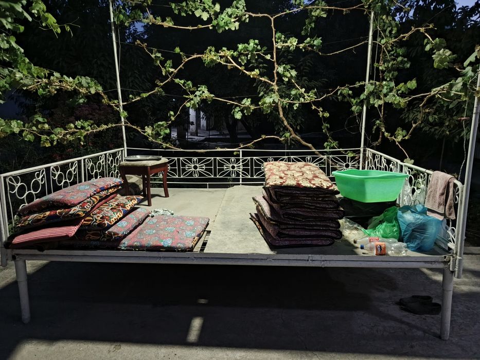 Продаётся срочно топчан