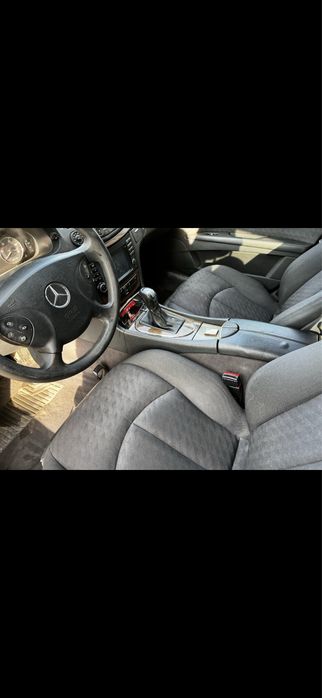 Mercedes e class w211