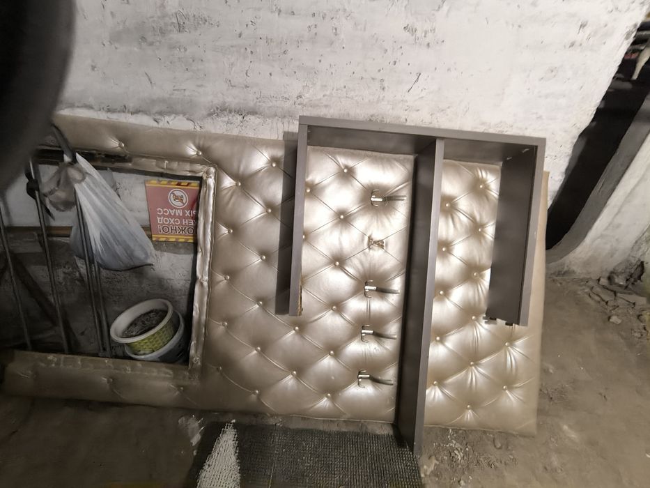 Вешалка настенная