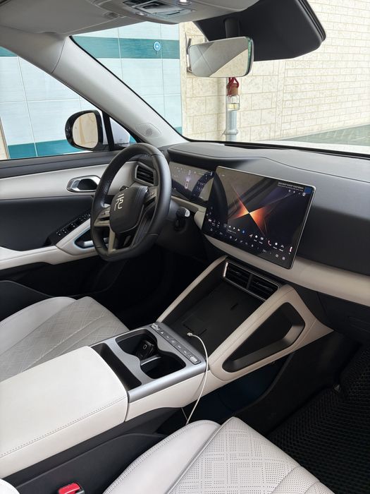 Byd yuan up 401 km 2025 yil smart dop opsiya