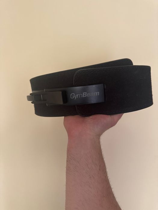 Колан за вдигане на тежести GymBeam lever belt
