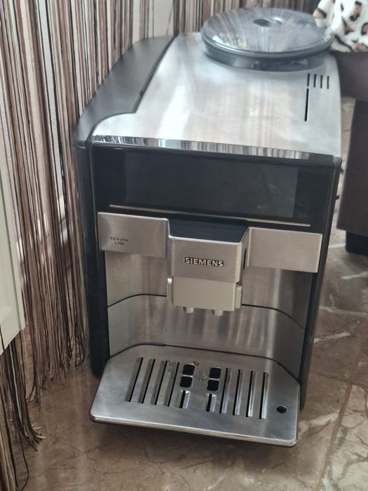 Expresor Siemens  eq6 S700  perfect funcțional,se vinde la proba