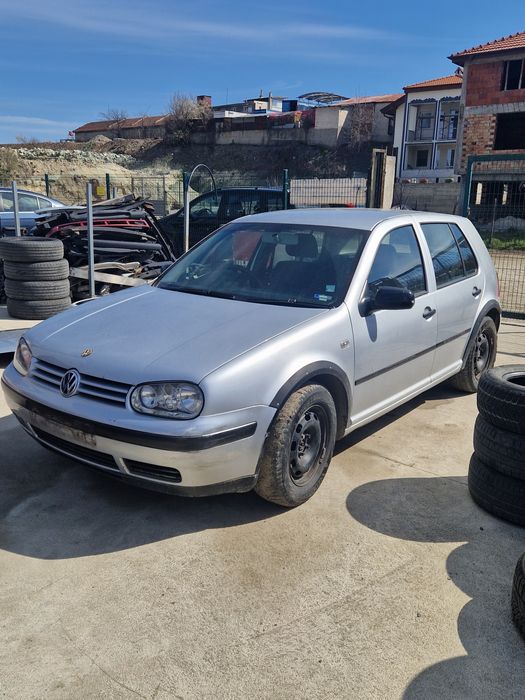 Golf 4 1.9 TDI (НА ЧАСТИ)