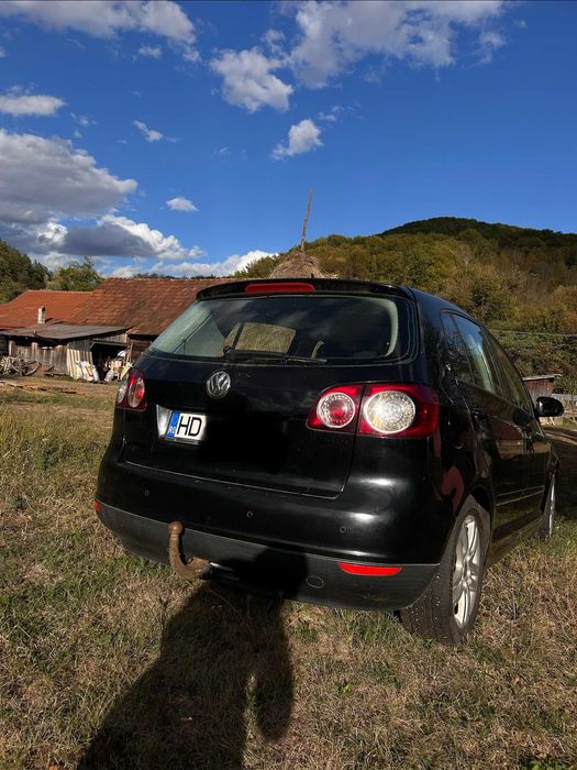 Autovehicul pt dezmembrări