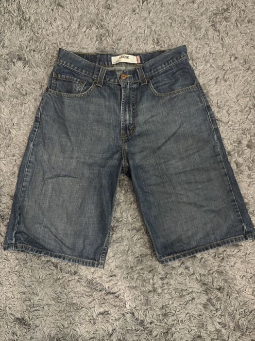 Levis jorts (дънкови къси панталони)