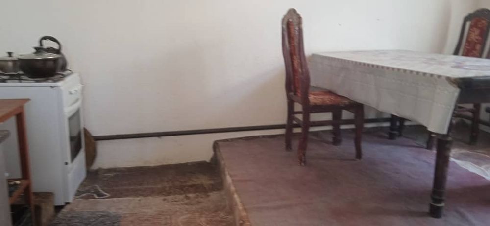 Уй сотилади!Срочно! Ховли