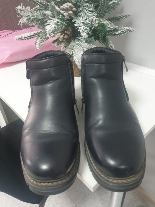Продам зимние сапоги 44р