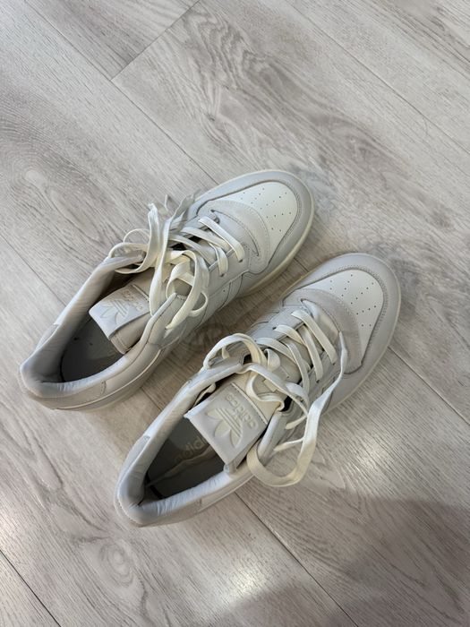 кроссовки adidas