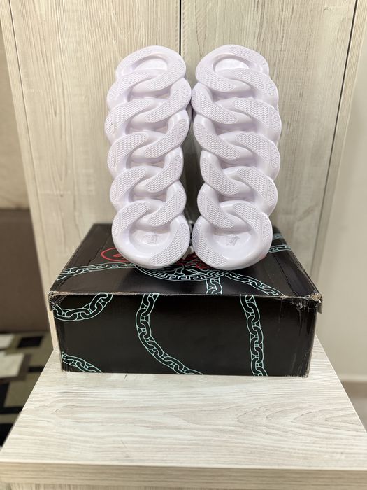 *SUMMER SALE* Versace Chain Reaction 41-43