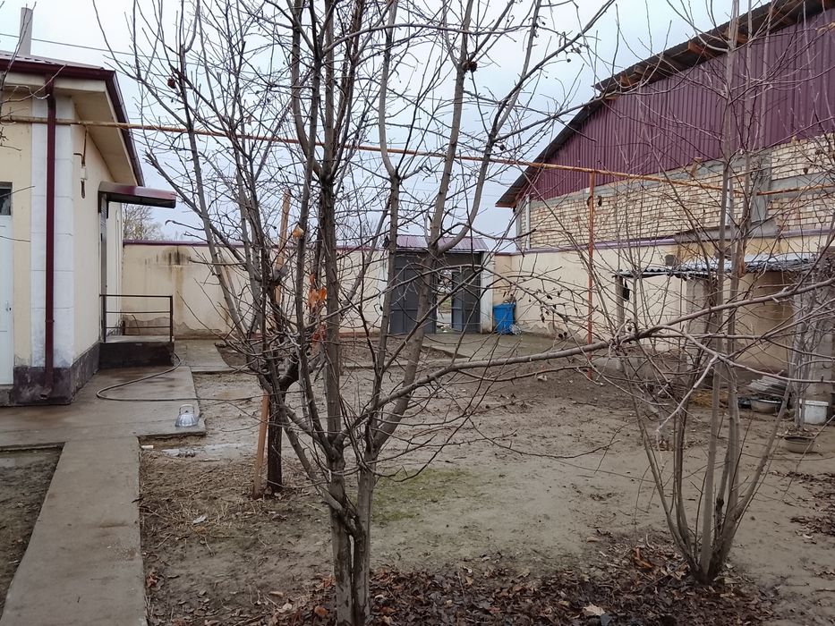 4sotix 5 xonali namunali uy sotiladi