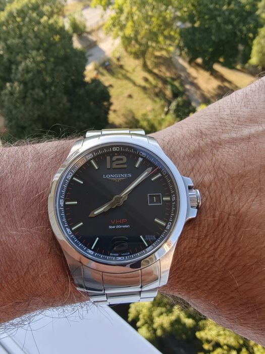 Longines Conquest V.H.P 41mm.- перфектен