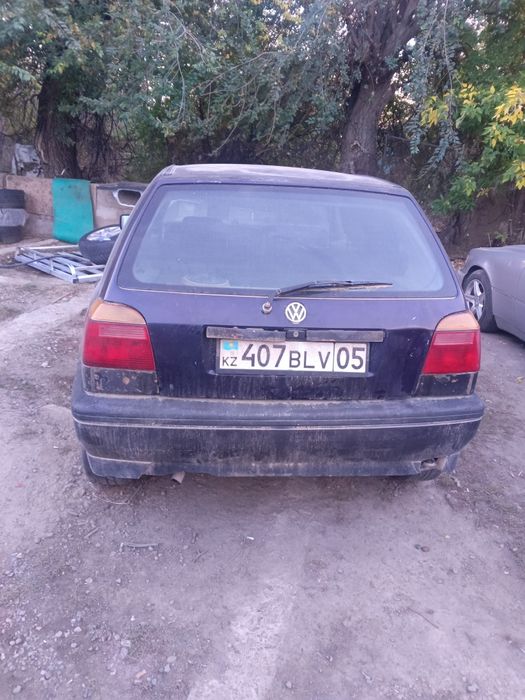 Volkswagen Golf.
