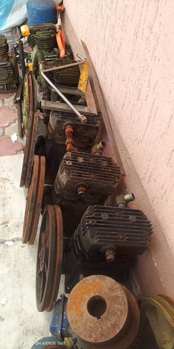 Компрессор воздушный масленый голова