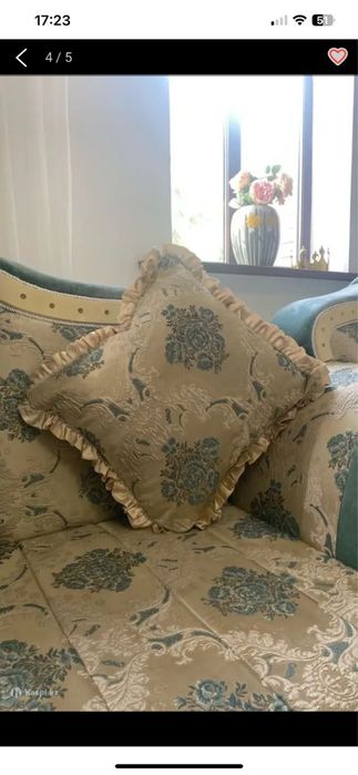 Продам срочно  диван в гостевой