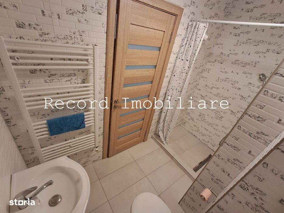 Apartament 3 camere,2 bai,et.1,balcon,garaj, lift! zona Marasti