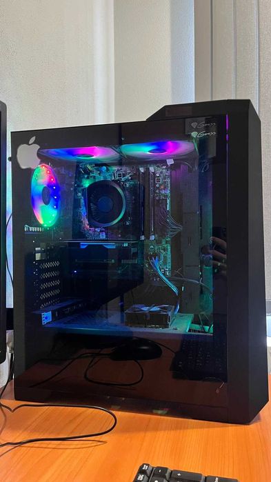 Настолен геймърски компютър