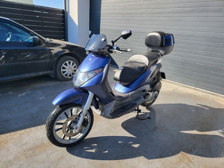 Piaggio Beverly 200 , 2 bucăți, citiți toata descrierea.