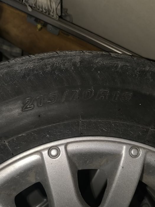 Продаю колёса 215/70 R15