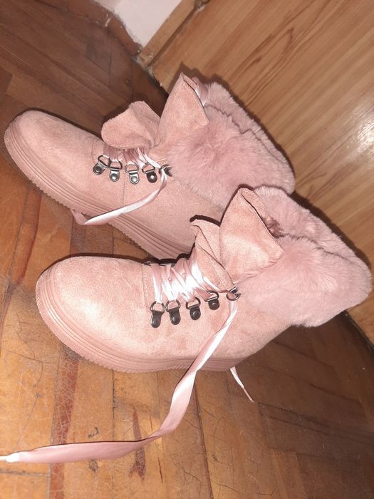 Дамски розови боти