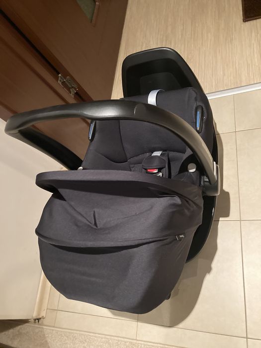 Кошче за кола Maxi-Cosi Tinca + Isofix