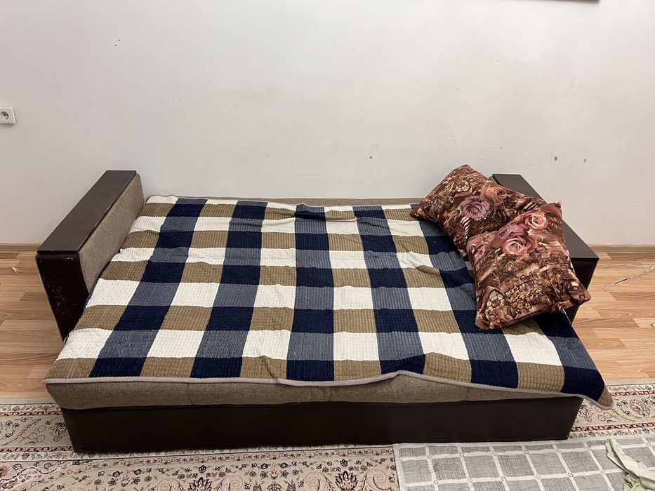 Диван гарнитураа