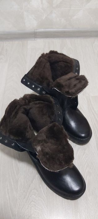 Продам зимние берцы НОВЫЕ