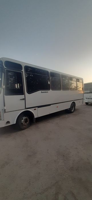 Isuzu avtobus 2016