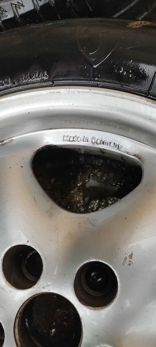 Алуминиеви оригинални джанти 15"  7J×15H2 ET 37 без болтове