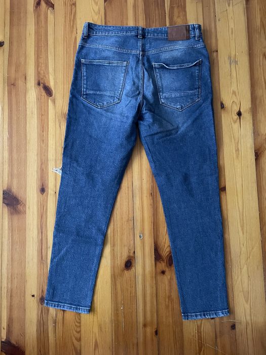 Тъмно сини мъжки дънки