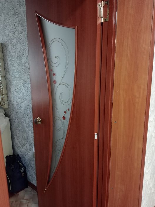 Продам межкомнатные двери