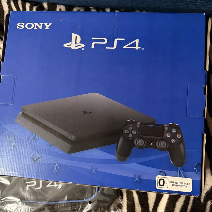 PS4 с играми на аккаунте