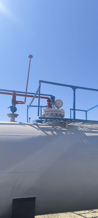 Газовоз ЗИЛ 130.