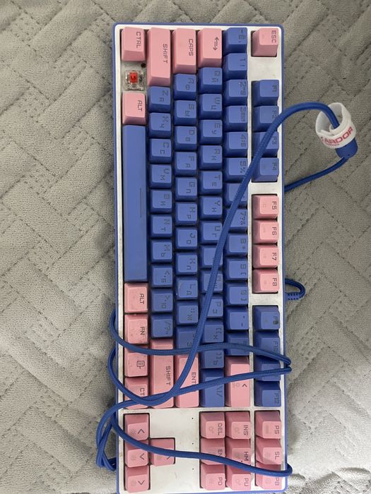 Клавитаура ardor gaming продам срочно